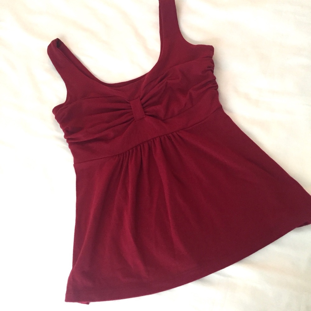 Susana Monaco burgundy sleeveless top
